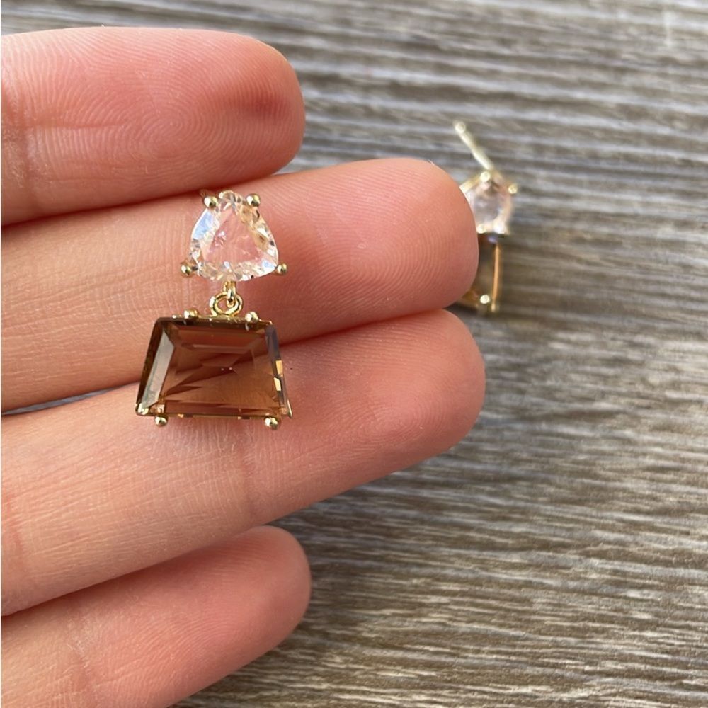 Crystal brown dainty earrings A96 - Picture 3 of 3